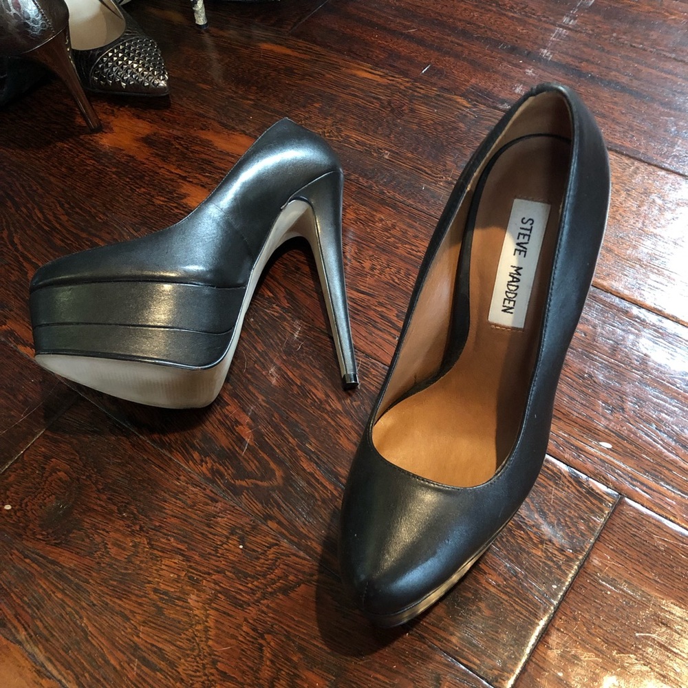 Steve Madden Black Leather Heels Platforms size 7